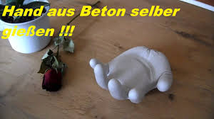 Die grösseren gipsformen und die giessgipsformen können nicht via. Diy Betonhand Hand Aus Beton Oder Gips Mit Einmalhandschuh Selber Machen Youtube