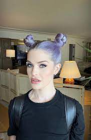 Kelly osbourne, is that you? Kelly Osbourne Unrecognisable In Latest Instagram Photo