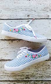 It turns out learning how to embroider is much easier than you think! Diy Floral Embroidered Shoes