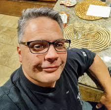 Why is my heat pump not working properly and what could be the cause of the  issue?