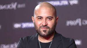 Giuliano is not only the writer and singer for negramaro. Giuliano Sangiorgi Eta Altezza Peso Moglie Figlia E Vita Privata Tuttivip