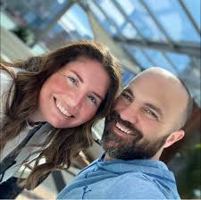 Love seeing Urlacher and Hester at the games ❤️