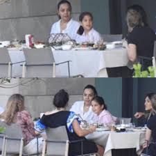 Ebru gündeş 'in kızı oldu ebru gündeş ile reza zarrab'ın kızı alara dünyaya geldi. Ebru Gundes In Kizi Alara Buyudu