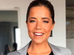 Apresentadora de tv founder @dobem.pt ‍ceo @efit_isabelsilva @incribel ‍♀️maratonista mãe do подписаться. Isabel Silva Bateu Com A Porta A Tvi Os Motivos Dioguinho Blog