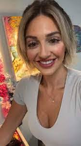 Mona Clements's Instagram, Twitter & Facebook