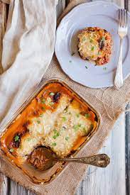 Vegan Moussaka With 3 Vegan Mince Alternatives My Pure Plants In 2020 Vegan Summer Recipes Vegan Moussaka Vegan Meal Plans