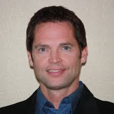 Abraham Malfavon's Instagram, Twitter & Facebook