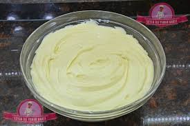 sade pastane kremasi pasta kremasi muhallebi tarifi leyla ile yemek saati pastaneler yemek yemek tarifleri