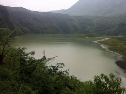 Itulah yang dirasakan pengunjung tempat wisata gunung galunggung, kabupaten tasikmalaya. Serunya Mendaki Gunung Galunggung