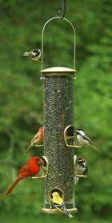 Was kann man tun, um vögel in seinen garten anzulocken? Vogelfutterhaus Selber Bauen 22 Wunderschone Kreative Bastelideen