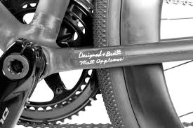 Aluminum mountain bike frames weigh around 1 pound more than comparable carbon frames. Appleman Bicycles Custom Carbon Bikes And Repair