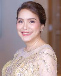 Globe Excellence Awards Night ✨ Ms. Jamie Rivera in Beautify By Hailey 💄💋  Hair And Make Up By yourstruly . Beautify By Hailey 💄💋 Thank you Tita  Gina Limena de Ramon &