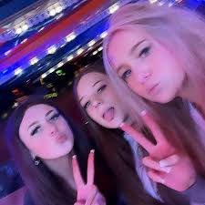 francesca. (@francesca..cross)