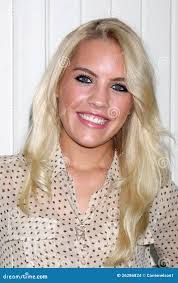 Kristen Alderson's Instagram, Twitter & Facebook