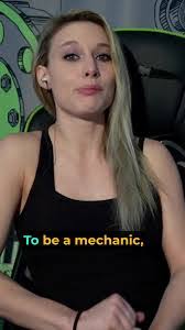 Melissa Peters's Instagram, Twitter & Facebook