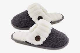 At healthy feet store, we offer scores of styles of diabetic shoes for women. 20 Best Women S Slippers 2021 The Strategist
