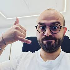 È morto Carlo Azeglio Ciampi. Come per tutti, umano cordoglio e un pensiero  alla famiglia. Senza dimenticare però che fu uno dei tanti (da Napolitano a  Scalfaro, da Prodi a Monti) a