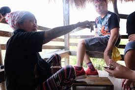 Whang od academy is a scam. Maine Mendoza Eat Bulaga Lenten Special S Pay Tribute To Apo Whang Od Kalinga S Legendary 102 Year Old Tattoo Artist Good News Pilipinas