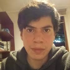 ☝️ “Ahora hay mucho plástico. Veamos si podemos limpiar todo antes de que  empiece a llover y todo este plástico acabe en el océano”, comenta en cada  uno de sus videos. 🌧️