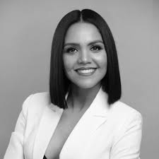 Wendy Salgado's Instagram, Twitter & Facebook