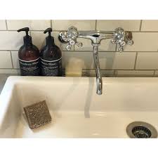 toto実験用シンク 病院用流しsk106 を造作洗面台にしてよかったな と思うメリットと 後悔しているデメリットをまとめました 一番のデメリットは水はね お掃除が大変で 実験用シンク 造作 洗面台 シンク