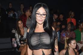 Jenni 'jwoww' farley is sharing personal videos from her tumultuous relationship with roger mathews. Why Jersey Shore S Jwoww Farley And Roger Mathews Are Getting Divorced