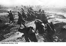Cet épisode sanglant de la première guerre mondiale a vu. Guerre Militaire Mise En Oeuvre D Un Canon Allemand Au Chemin Des Dames En Mai 1918 Ww1 Photo Collections Majjistral Org
