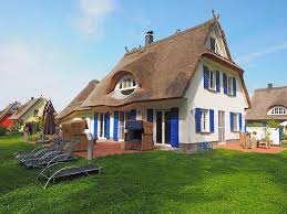 Villa Merle Mit Schwimmbad Auf Glowe 4 Schlafzimmer Fur Bis Zu 8 Personen Villa Merle Mit Schwimmbad Fewo Direk Ferienhaus Ferienwohnung Style At Home