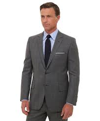 Las camisas de traje para hombre y la compostura masculina perfecta. Como Combinar Un Traje Gris De Hombre Con Elegancia Asesor De Imagen Y Comunicacion