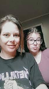 Hayley Peck's Instagram, Twitter & Facebook