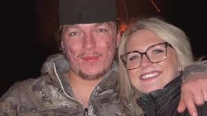 Lake Charles community decorates Mardi Gras masks