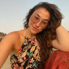 Mia Mcsweeney's Instagram, Twitter & Facebook