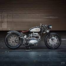 Pin By Parisot On Bikes Motor Pedal Cars Bobber Triumph Bobber Cafe Racer Motorcycle