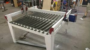 Ddcnc S Newest Product Is The 4ft By 4ft Freedom Series Machine It Is A Bolt Together Cnc Machine With Water Table Floating Head Holz Und Metall Holz Metall