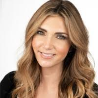 Kendra Larsen's Instagram, Twitter & Facebook