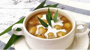 Bubur sumsum, campur tepung beras, tepung sagu, garam, gula, santan, daun suji, daun pandan, dan pewarna hijau. Perbedaan Biji Salak Dan Bubur Candil Lengkap Dengan Cara Buatnya Cocok Untuk Berbuka Puasa Halaman All Tribun Timur