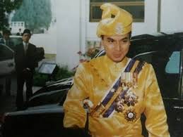 When the sultanate of malacca empire fell to portugal in 1511, sultan mahmud syah i retreated to kampar, sumatra. Sultan Pertama Yang Ada Phd Di Malaysia Ini Kisah Hebat Sultan Perak Yang Pasti Buat Orang Ramai Kagum