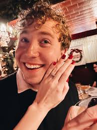 Natalie Hart (@NATALIEHARTMUSIC) • Facebook