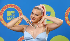 She is replacing meghan, 26, after the all about the bass singer. Who Is Anne Marie Inside Career Of The Voice Uk New Judge Anne Marie Celebrity News Showbiz Tv Express Co Uk
