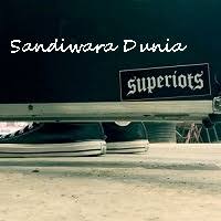 Senja merupakan pemisah antara keduanya tidak bertemu kembali dan senja juga bisa dikatakan penanda bahwa akhir dari sebuah cerita. Sandiwara Dunia Lyrics And Music By Superiots Arranged By Ablehdexter