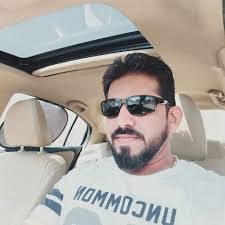 Amit Thacker's Instagram, Twitter & Facebook