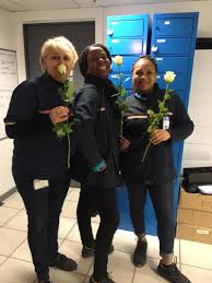 Recevez de nouvelles offres d'emploi et de nouveaux avis chaque semaine ! Jennifer Faurie Responsable Rh Regionale Castorama France Linkedin