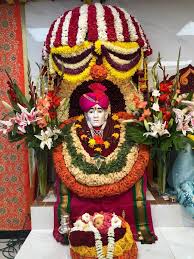The gajanan maharaj sansthan is one of the best organization which organize the school,college, temple. Gajanan Maharaj Wallpapers Wallpaper Cave