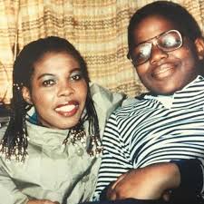 FamiliaHU hoy 21 de Febrero 2025 les notificamos que lamentablemente ha  Fallecido está mujer Violetta Wallace más conocida como la mamá de The  Notorious B.i.g a los 72 años de Edad cumplidos
