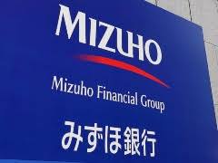 システム障害特別調査委員会による調査報告書では、 (1)危機事象に対応する組織力の弱さ、 (2)itシステム統制力の弱さ、 (3)顧客目線の弱さの3点を指摘しており、その根底として (4)それらが容易に改善されない体質ないし企業風土があるもの、と指摘している。 M2tpn1ktxgniem