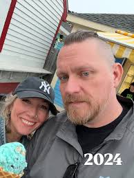 Alix Robinson (@everydayimbranding) • Instagram photos and videos