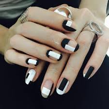 Hi all, today i have a tutorial for you.inspired by geometric shapes with different i feel this design to be very easy and can be experimented with contrast color choices. 35 Geometric Nail Ideas For A Trendy Look Naildesigncode
