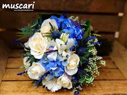 Cada vez más novias se preocupan por su outfit para esta ceremonia y apuestan por seguir las tendencias. Ramos De Novia Y Decoracion De Bodas Y Eventos Muscari Floristeria Chabrera