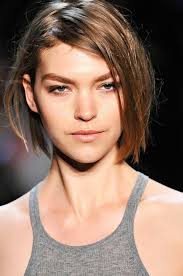 Frisuren bob kurz 2019 konnen von ihrem runden gesicht gut aussehen. 1001 Kurze Bobfrisuren Fur Frauen Keine Angst Vor Dem Haarschneiden