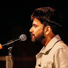 Karthik (born november 7, 1980) is an indian playback singer. Singer Karthik Singer Karthik Singer Historical Figures